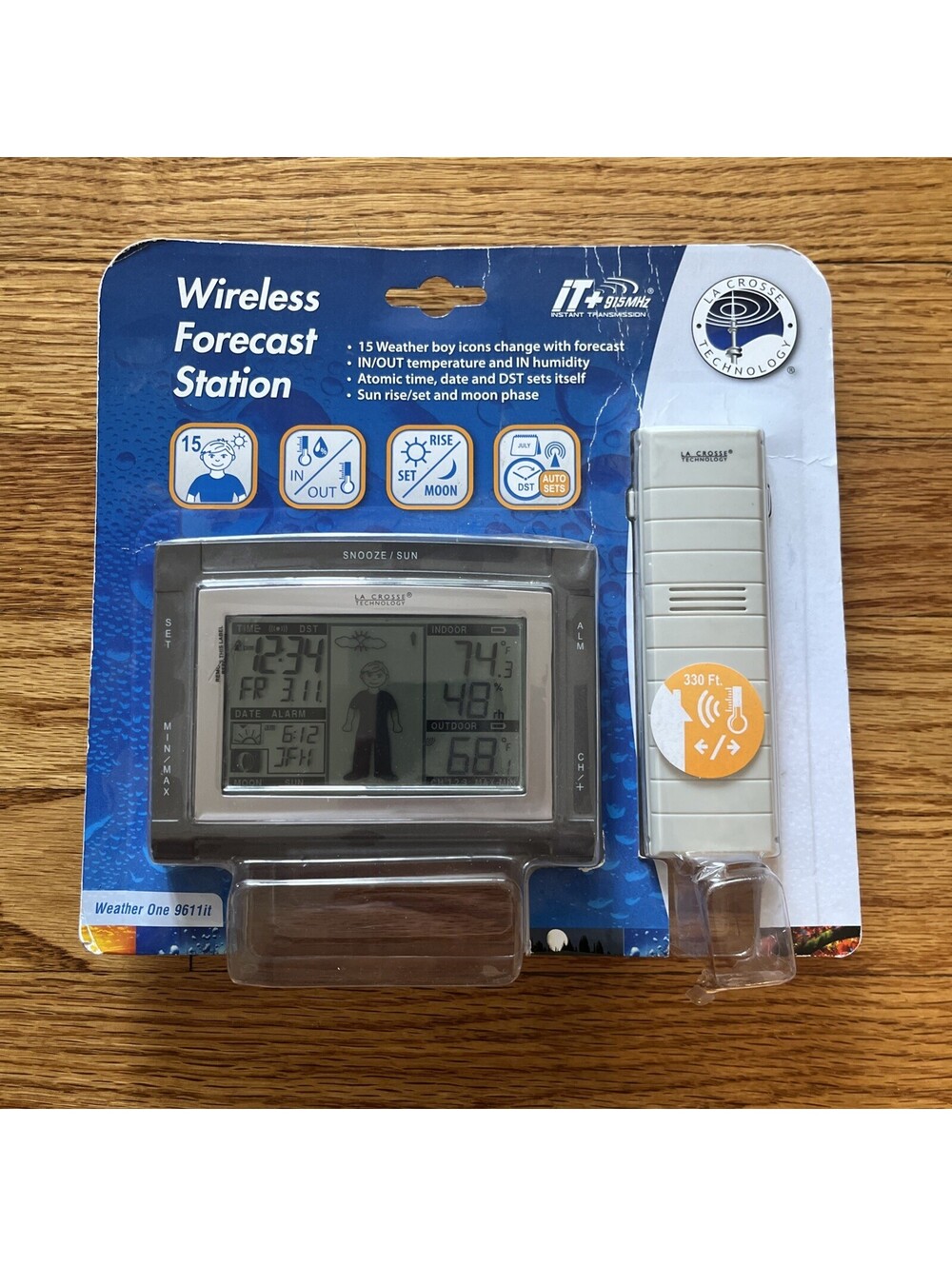 NEW La Crosse Technology Wireless Indoor/Outdoor Forecast Station Weather Boy